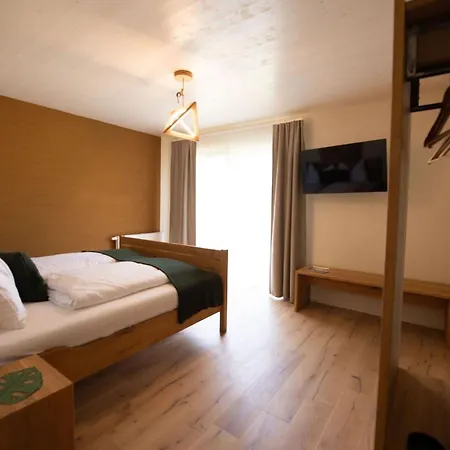 Monschein Weingut 4*