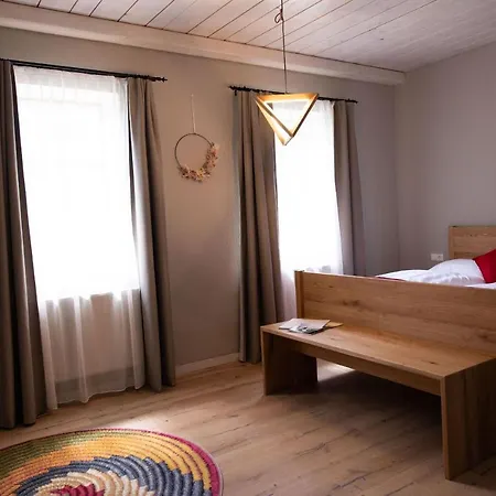 Monschein Weingut Bed and breakfast 4*