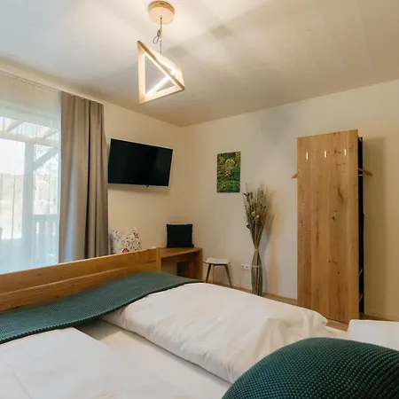 Monschein Weingut 4*