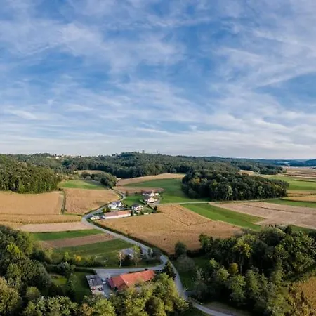 Bed & Breakfast Monschein Weingut 4*