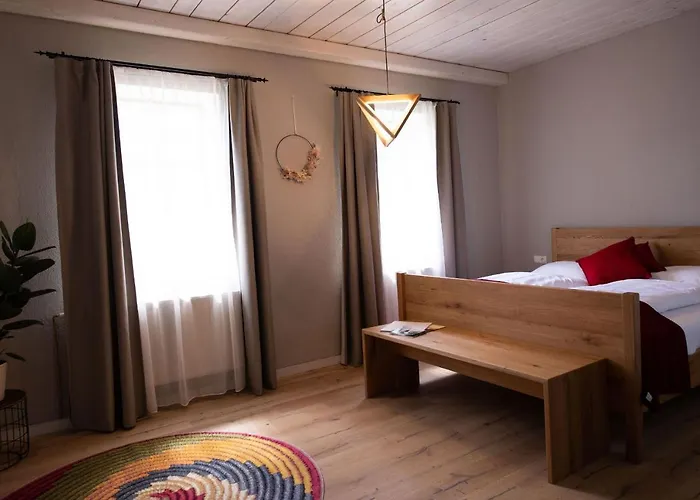 Monschein Bioweinhof Frühstückspension 4*