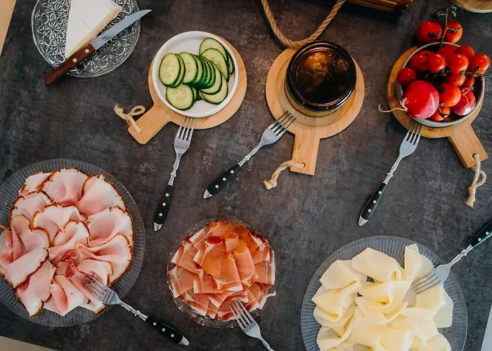 Monschein Weingut Bed & Breakfast