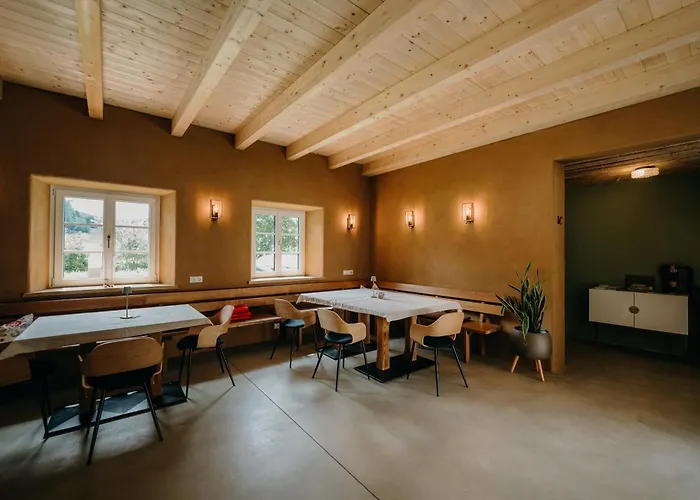 Monschein Bioweinhof Frühstückspension Straden